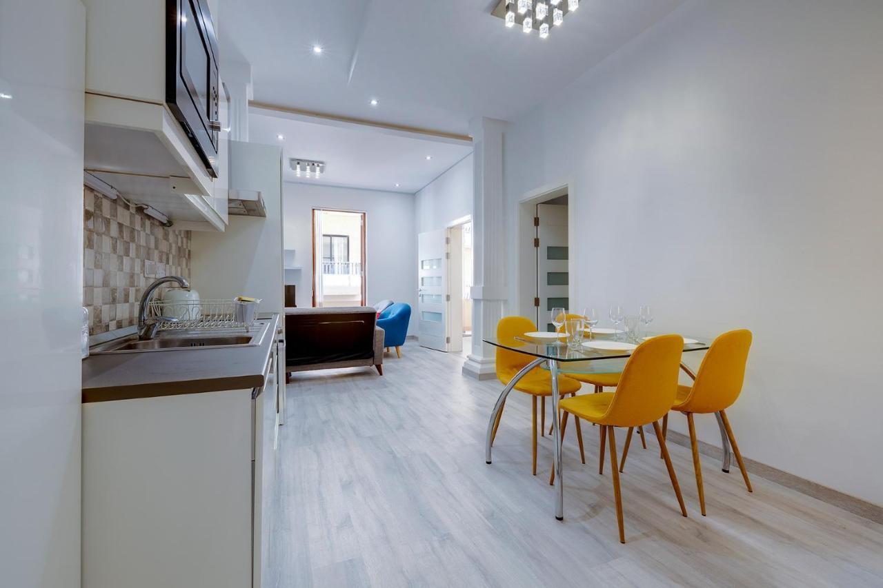Modern Apartment In The Best Area Of Sliema Esterno foto